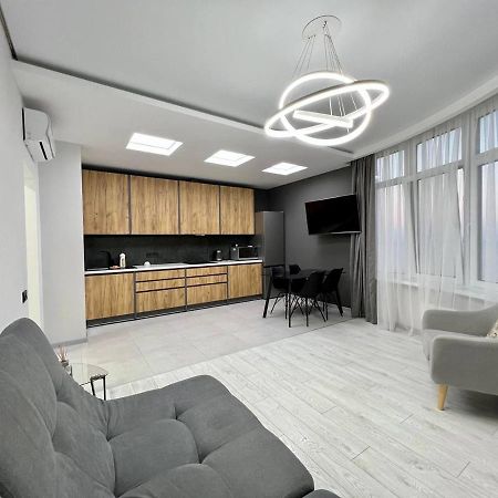 44 Pearl Stylish 1-Bedroom Apartment Odessa Exterior foto